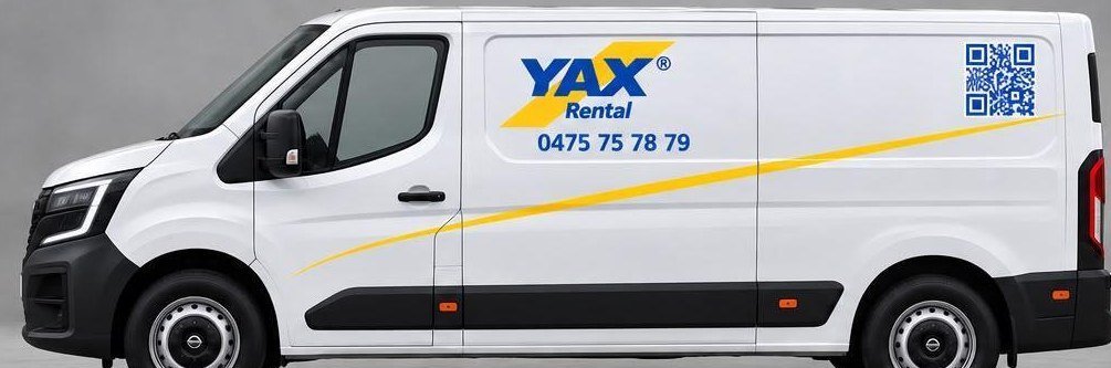 Camionnette Nissan Interstar aux couleurs de YAX Rental, vue de profil